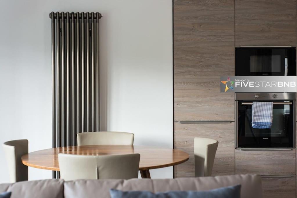 Cool Urban Apartment With Stunning Castle Views Эдинбург Экстерьер фото