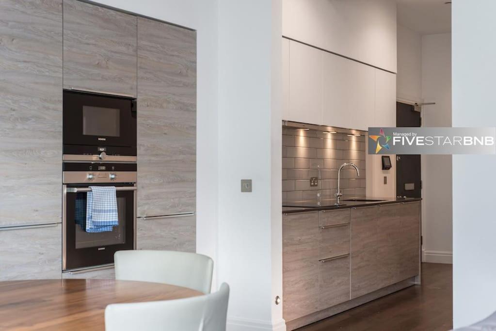 Cool Urban Apartment With Stunning Castle Views Эдинбург Экстерьер фото