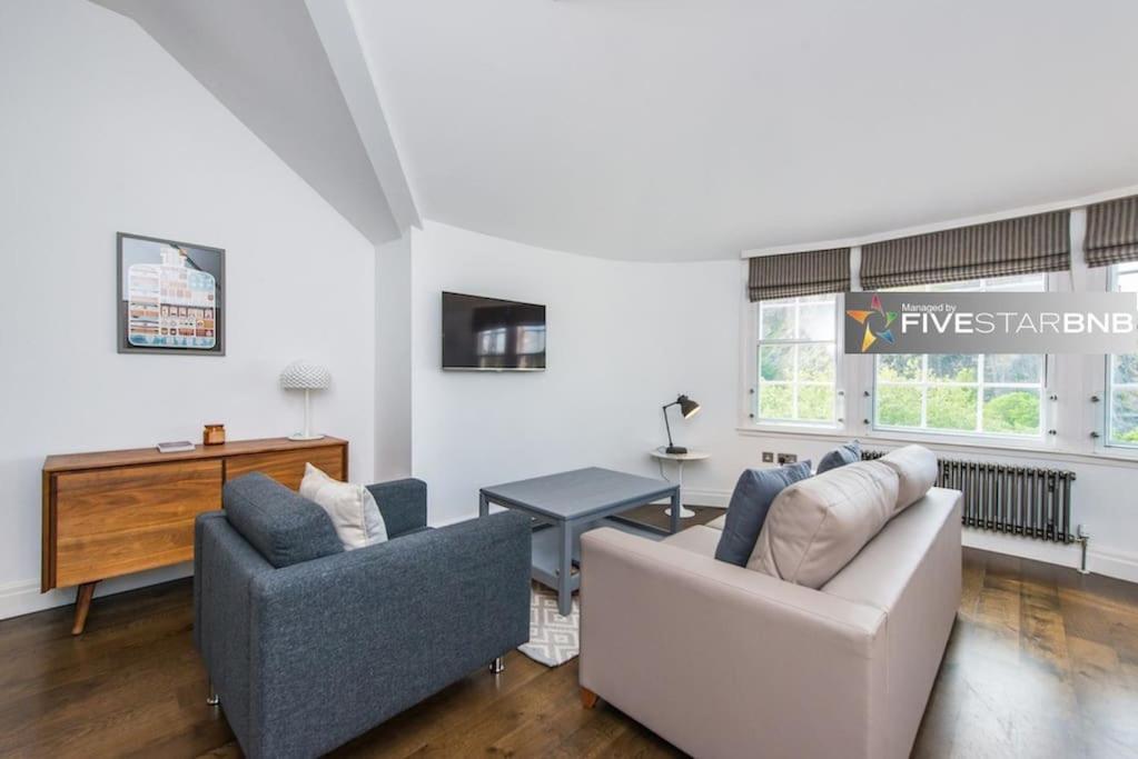 Cool Urban Apartment With Stunning Castle Views Эдинбург Экстерьер фото